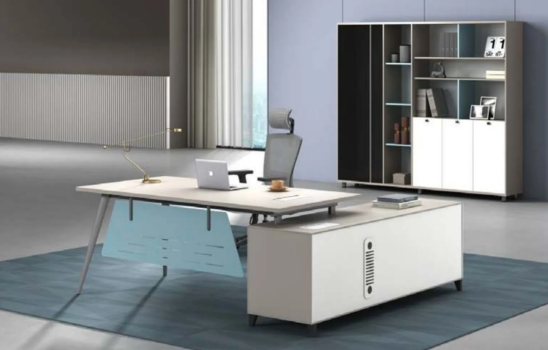 Executive & Director Desks — catalogue page 04